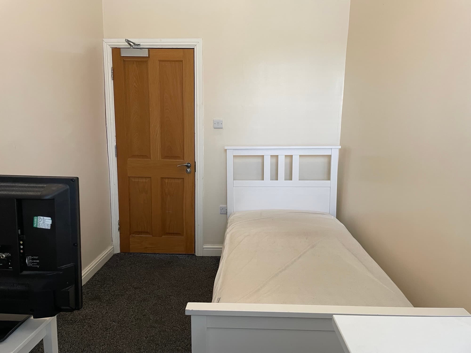 Room 4, 20 Lancaster Street, Newcastle Upon Tyne, NE4 6EU